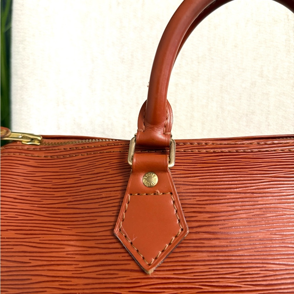 Authentic Louis Vuitton Speedy 30 bag brown Epi leather - Picture 6 of 16